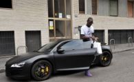 
	Anomalia din Liga II! Are salariu de 180 de mii &euro; pe an si pare un extraterestru la FC Maramures: "Ba, baieti, eu am fost capitanul lui Balotelli!"
