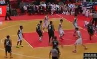 
	VIDEO: All Star Game made in China :)) Cele mai PENALE 40 de secunde din istoria baschetului! Doua echipe nu au fost in stare sa dea O PASA corecta
