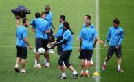 
	Italienii sunt siguri: "Cine castiga in seara asta ajunge in FINALA!" O semifinala se stie in proportie de 99%! Cu cine se pot bate Barca sau Milan pentru un loc in finala!
