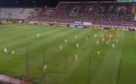 
	Ce sa mai inteleaga fetele din offside? :)) FAZA care l-a facut pe Lucescu sa-si iasa din minti! Nici stelistii nu pot striga offside la faza asta!

