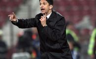 
	"Nu ne batem la titlu, n-avem nicio sansa! Nici nu ne intereseaza titlul" :) Cum isi motiveaza Razvan jucatorii pentru finalul nebun de campionat:
