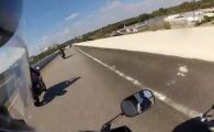 20 de motociclisti credeau ca soseaua este a lor. Toata distractia s-a terminat intr-o secunda