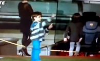 SUPER VIDEO El duce mai departe LEGENDA TIKI TAKA! Imagini geniale cu pustiul lui Guardiola! Cum isi imita tatal pe Camp Nou!