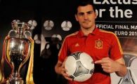 
	Casillas s-a fotografiat ca "aia mici" cu mingea de la EURO! 2 ani s-a lucrat la BIJUTERIA asta! Vezi ce stie sa faca :
