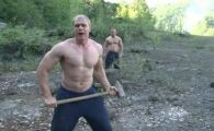 
	VIDEO! Oncescu, amenintat de un MUNTE de om: "Cine va castiga va fi campionul absolut al Romaniei!" Cine bate in meciul meciurilor la skandenberg?

