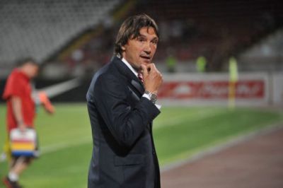 
	Bonetti o arunca pe Dinamo in aer: nu se considera vinovat pentru infrangerea in fata Stelei! Explicatia ULUITOARE pentru ca l-a tinut pe Danciulescu pe banca:
