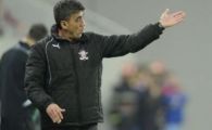 
	Pe-asta NU a vazut-o nimeni! :) Marian Rada a FUMAT pe banca la meciul Viitorul! Aparitie rara in tribuna si un pericol urias pentru Rapid:
