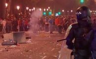 
	NEBUNIE la Madrid! Fanii lui Atletico s-au luat la bataie cu politia! Petrecerea s-a terminat rau pentru 18 dintre ei! VIDEO
