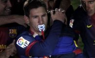 
	IMAGINEA ZILEI pe Nou Camp, la petrecerea campionilor de la Barcelona! Ipostaza in care a fost surprins Messi! FOTO
